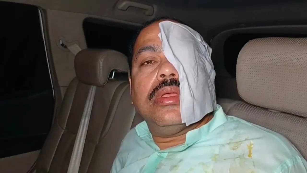Baruipur News: Allegations of vandalism of Trinamool MLA Bibhas Sardars car and assault on him by the BJP in Baruipur