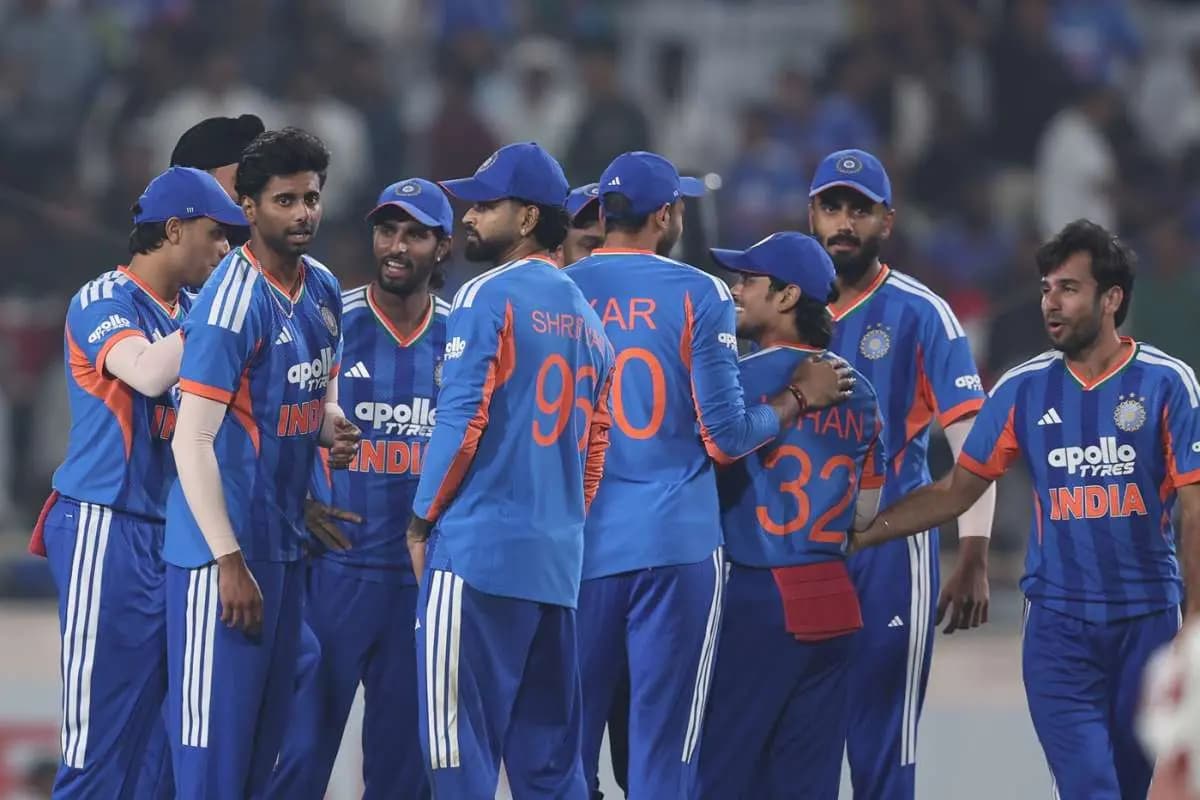 Sunil Gavaskar asks tough question as India fail to defend 249 runs 