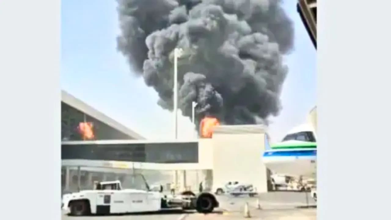 Houthis Attack Riyadh Airport: Houthis attack Riyadh airport again Trump expresses concern over attack 