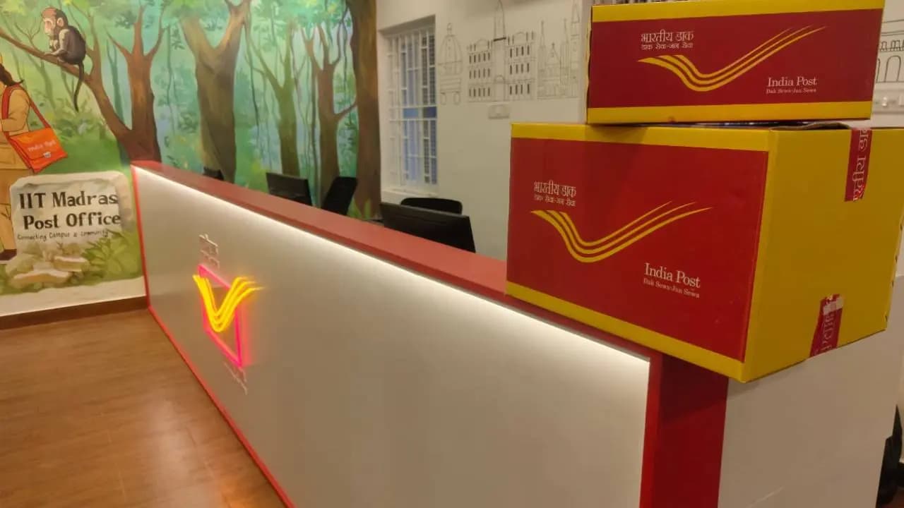 Post Office Smart Cafe launched at Jadavpur IIT