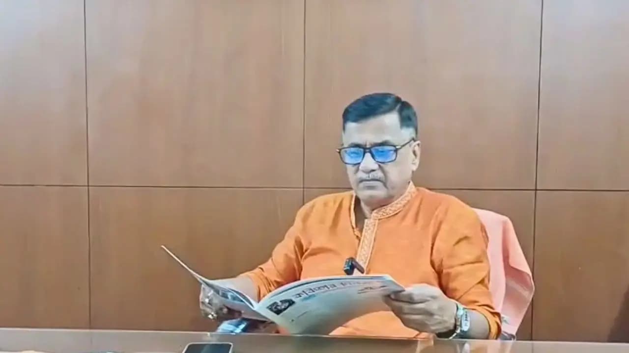WB Minister on Durga Puja: WB Minister Bhaskar Bhattacharya slams TMC govt Leftists for turning Durga Puja into a festival 