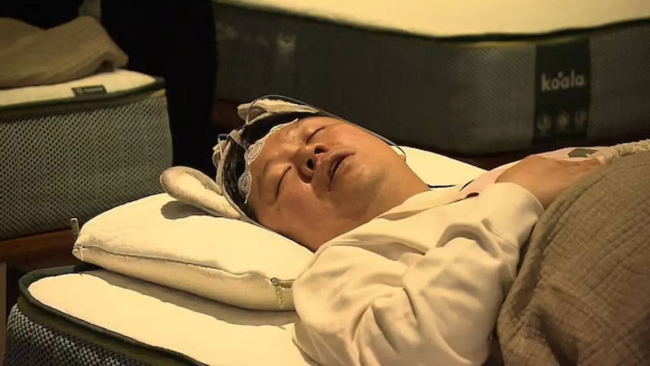 Japan sleeping compitition for 20 lakhs