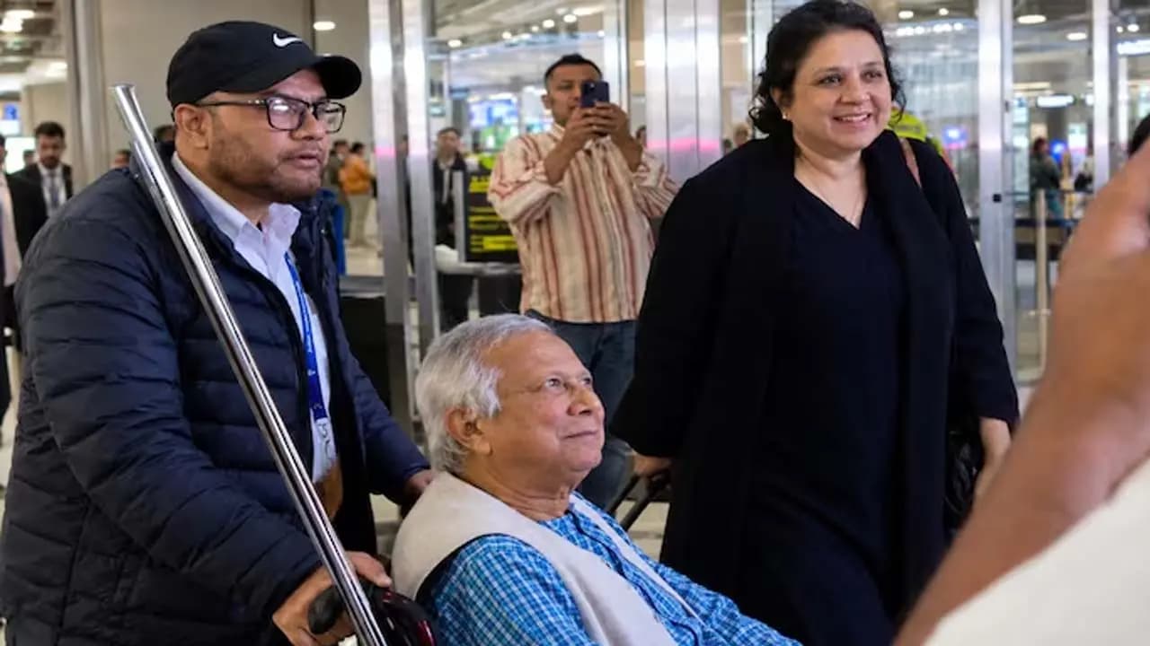 You are a militant a murderer Muhammad Yunus faces the wrath of expatriate Bangladeshis at a New York airport 
