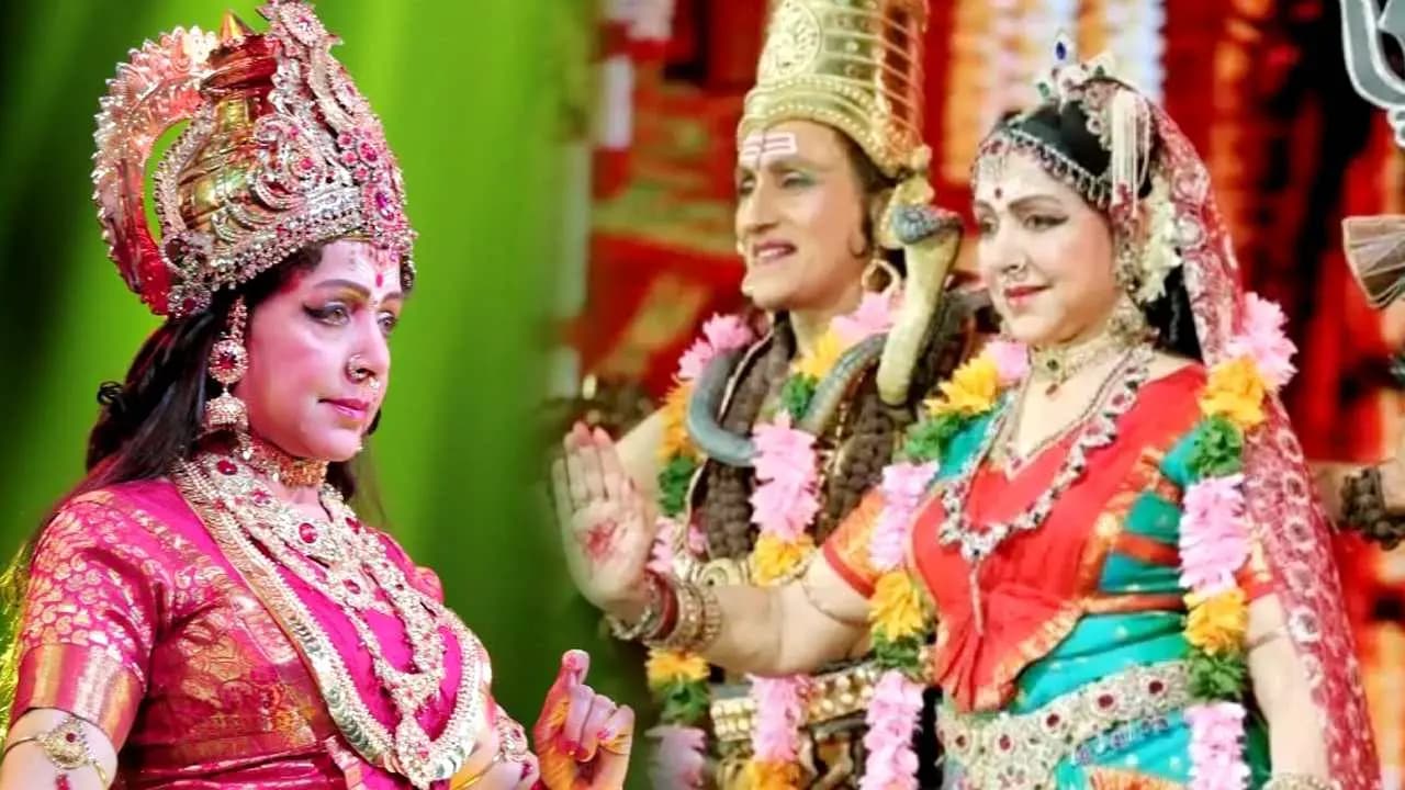 Hema Malini performs as Devi Durga in a Navaratri special celebration 