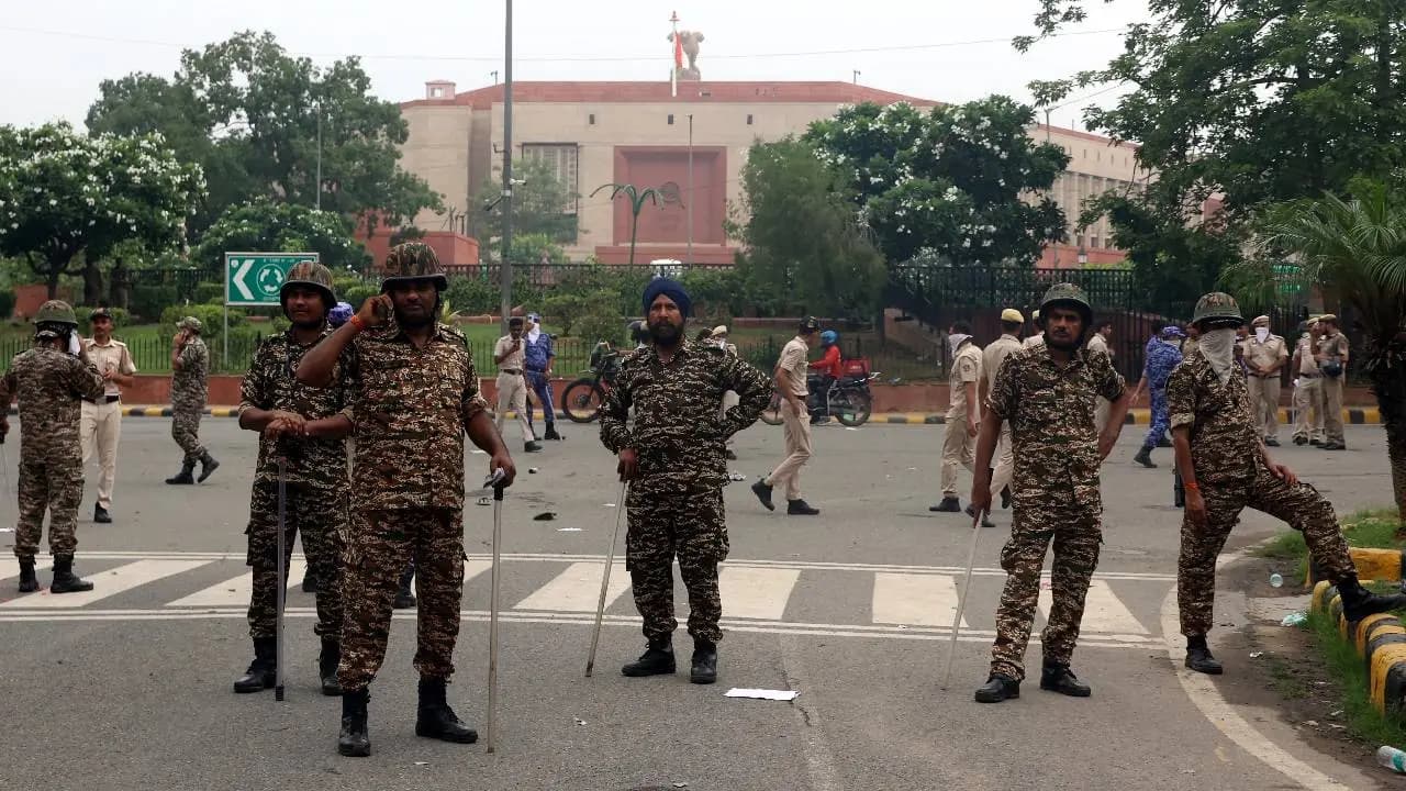 Delhi Police Seeks Extension Of 27000 CAPF Jawans Amid Fears Of Protests
