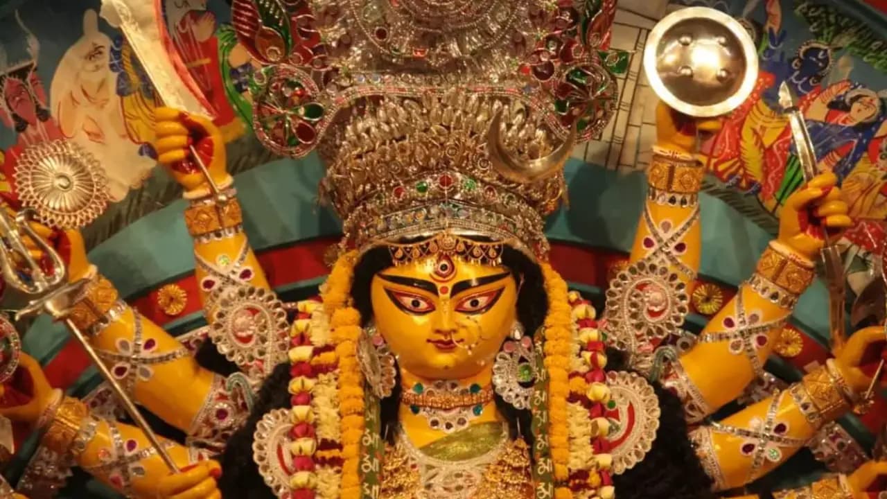 Durga Puja Panchami Horoscope 15 October Know all Zodiac Predictions