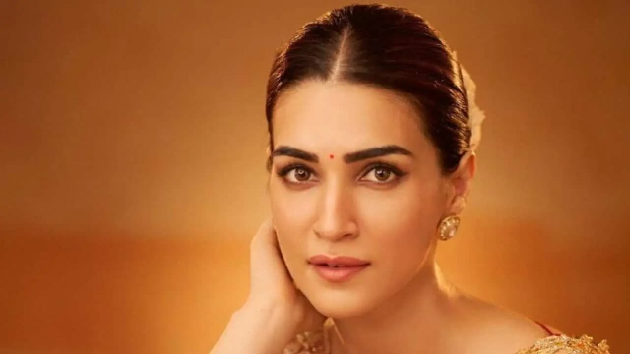 Bollywood actress Kriti Sanon in Delhi Highcourt regarding personality rights protection 