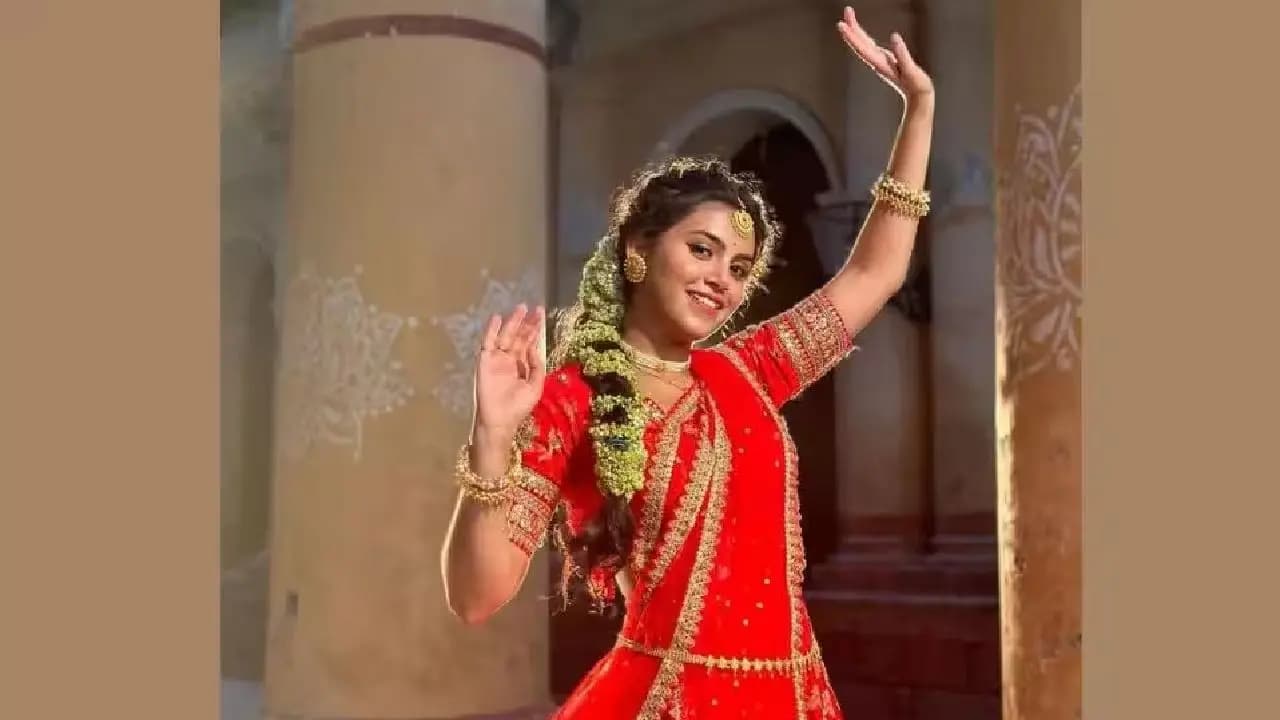 Hindusthan Record Revives Its Century Old Legacy with Ankita Bhattacharyya s Durga Puja Anthem Dhang Kurakur Dugga Thakur