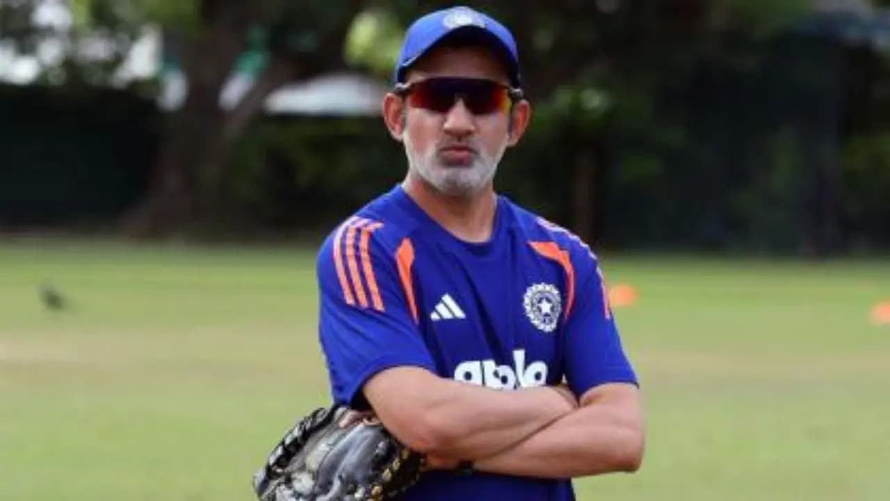 Sunil Gavaskar questions Gautam Gambhirs Team India set up 