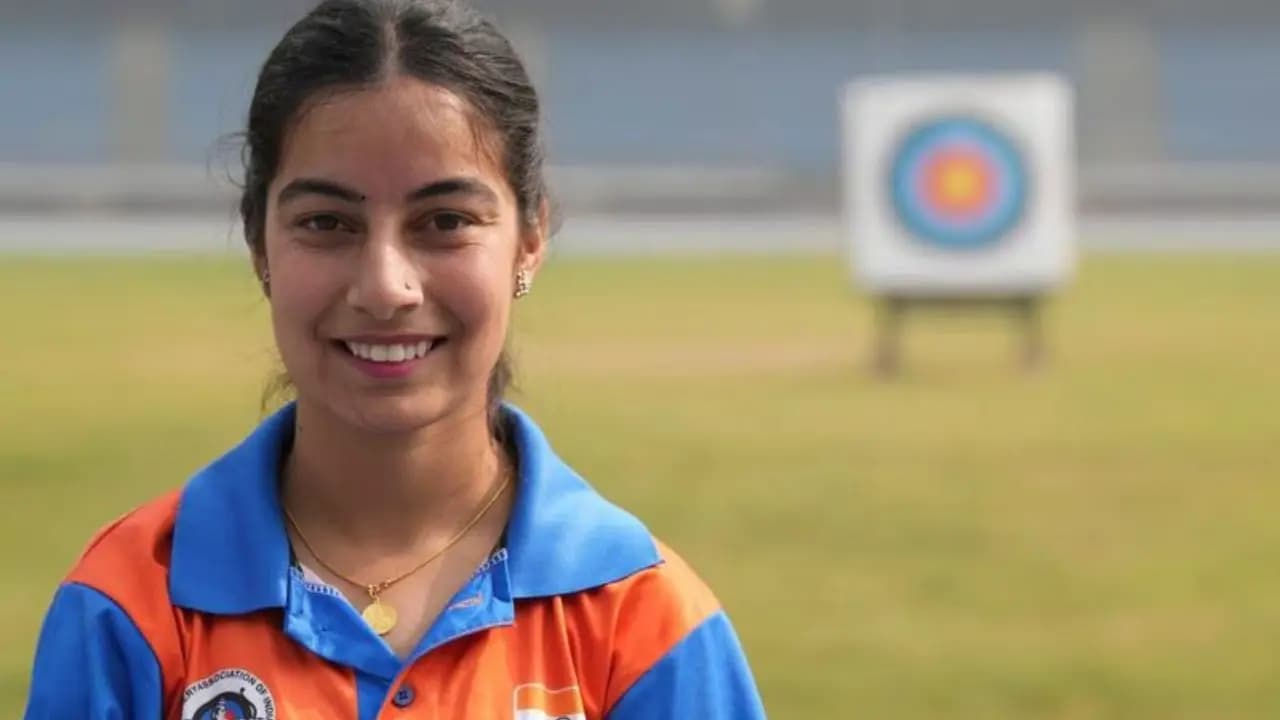Sheetal Devi matches World Record to storm into archery final of Asian Para Games