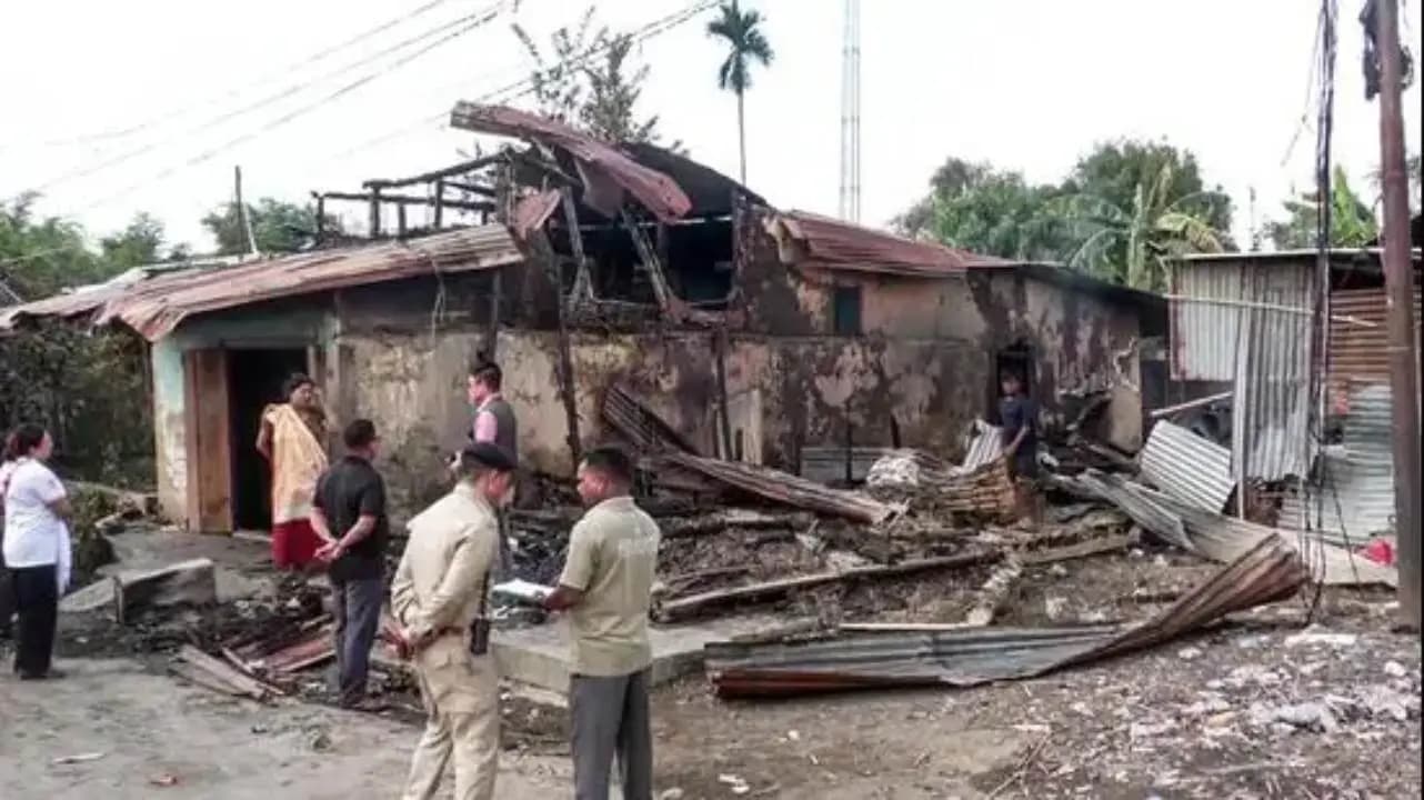 Manipur Incident: One Kuki Man Shot Dead in Kangpokpi Houses Burned in Ukhrul