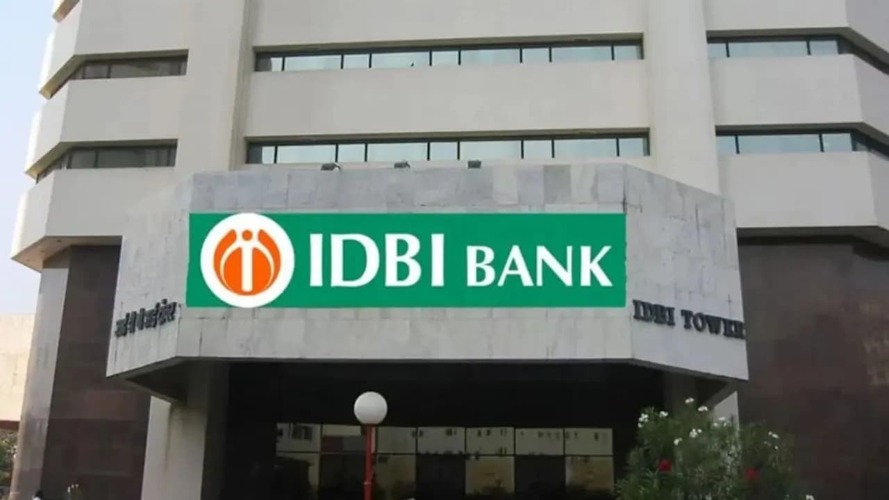 Bank Strike Announcement: IDBI Bank Union UFIOE to hold two day hunger strike against proposed Fairfax sale
