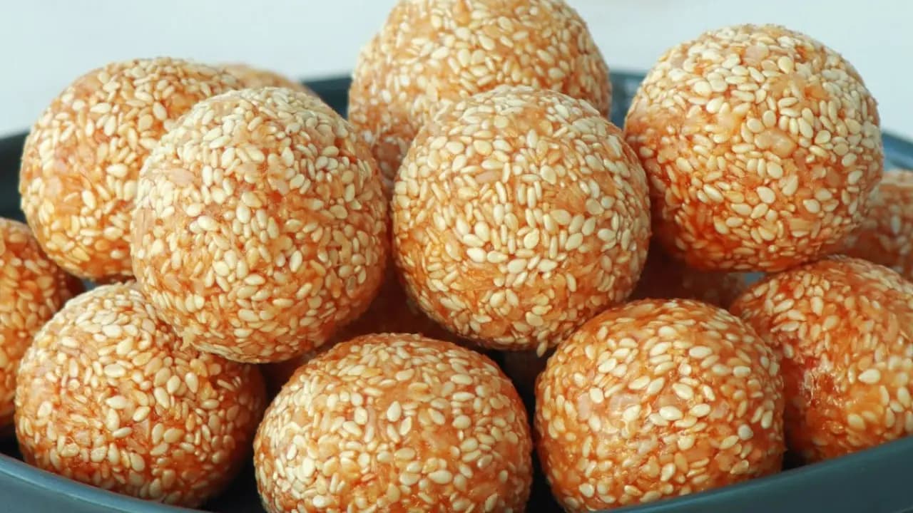Tiler Naru Recipe: Laxmi Puja Special Sesame Ladoo With Just Three ingredients