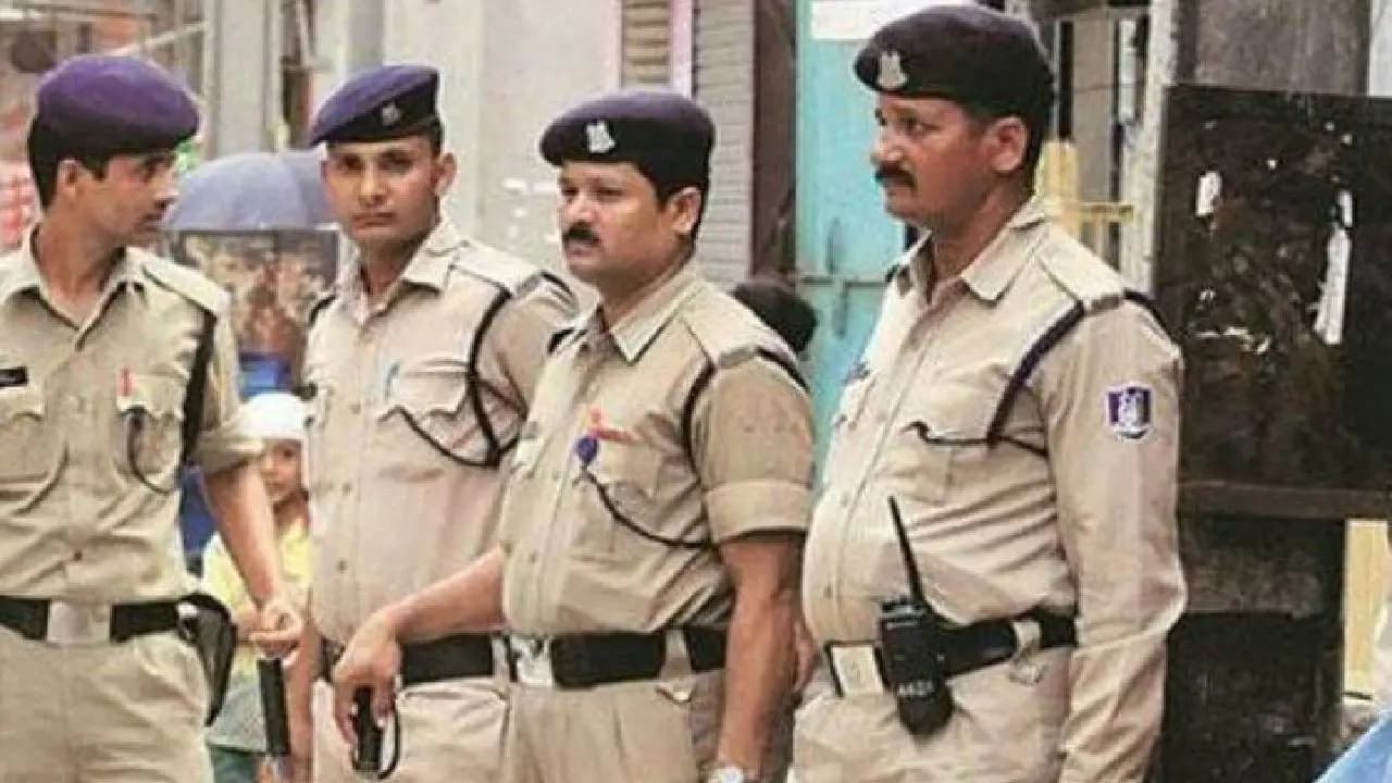 Live Wire Falls On Tractor Trolley Carrying Durga Idol, Two Killed, Six Injured In Madhya Pradesh