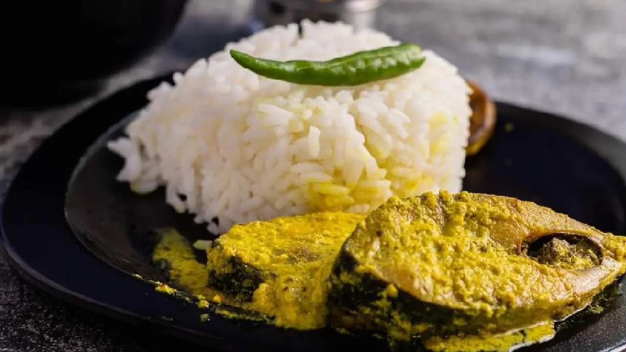 What are the health benefits of eating fish regularly 