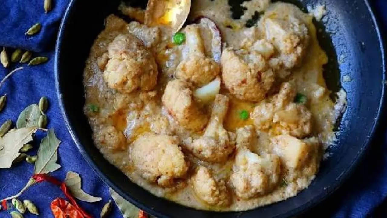 Lokkhi Puja Bhog: phulkopi Rezala recipe 