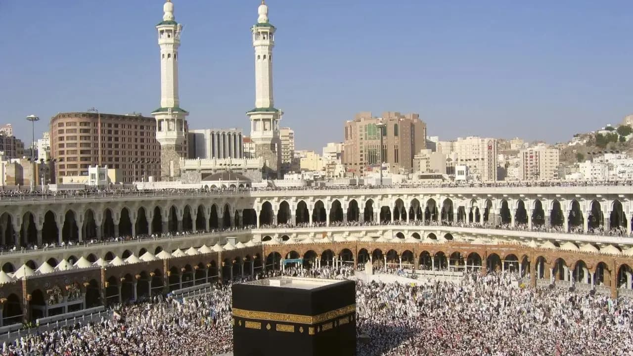 Houthis Deny Saudi Claim: Houthis Deny Targeting Mecca Medina After Saudi Arabia Reports Retrieval of Missile Debris