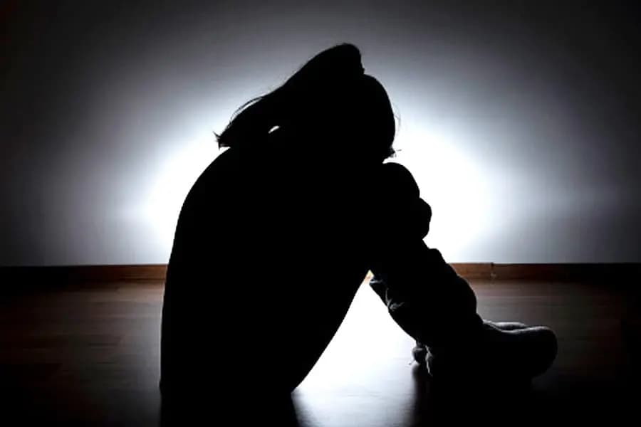 22-year-old woman ends her life in Barasat after alleged video threat
