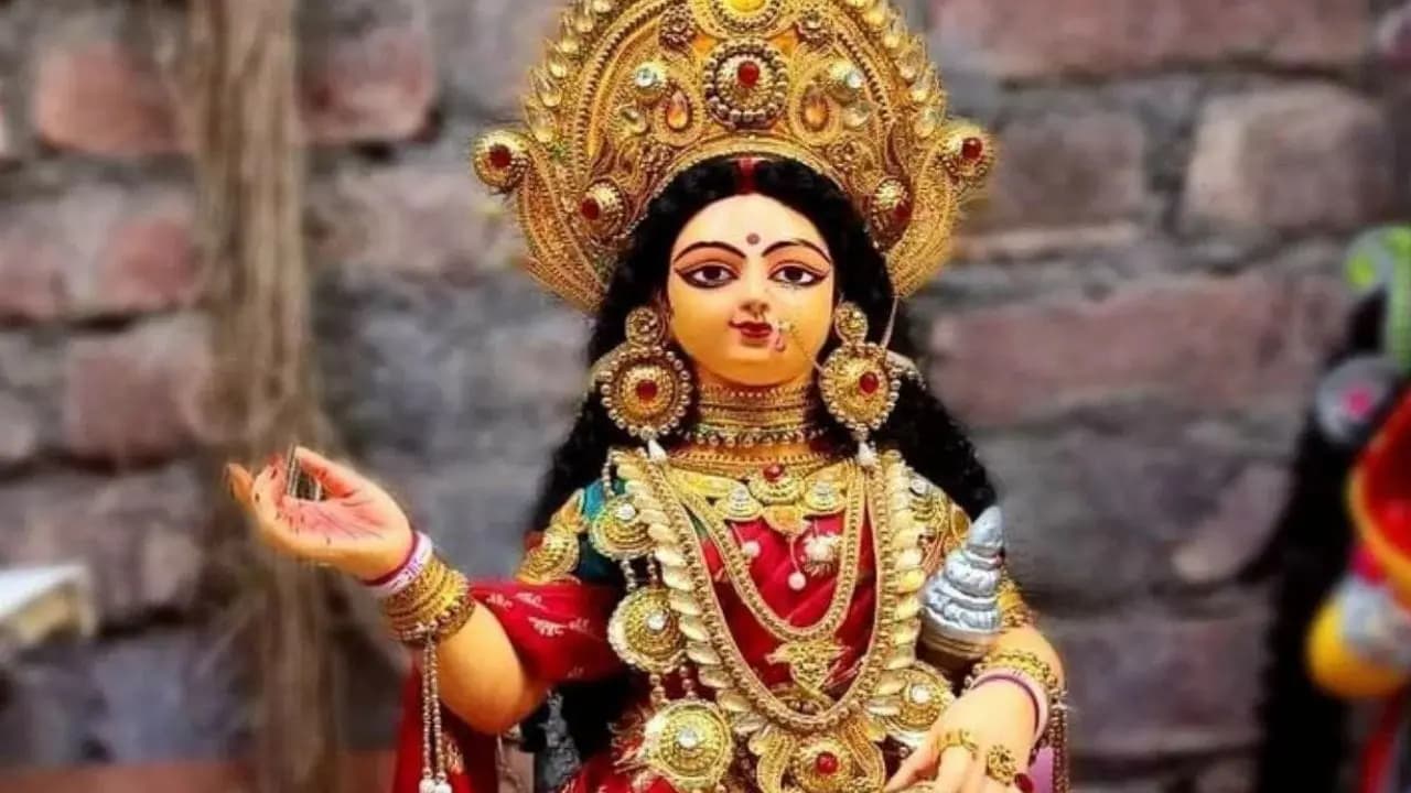 Sharad Purnima totka: Do this remedy on laxmi puja to get rid of monetary and relationship problem