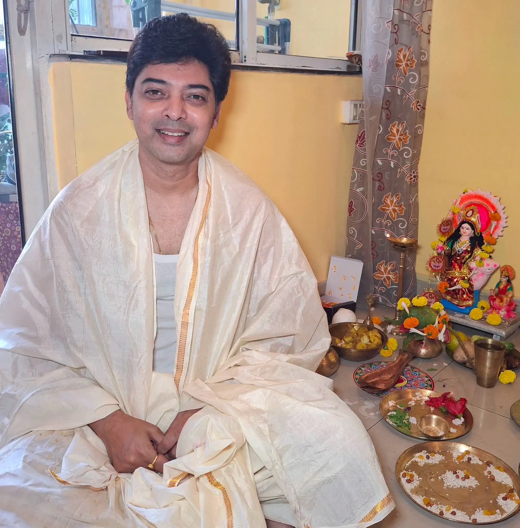 Bhaswar chatterjee reveals why Kojagori Lokkhi Pujo started in his house 25 years back