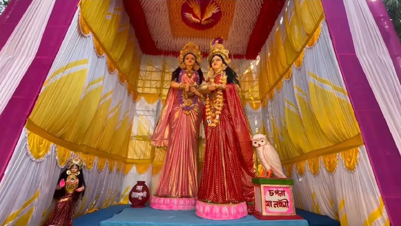 25 ft Lakshmi, Annapurna Idol in Birbhum Suri, Funded By Annapurna Yojana Money