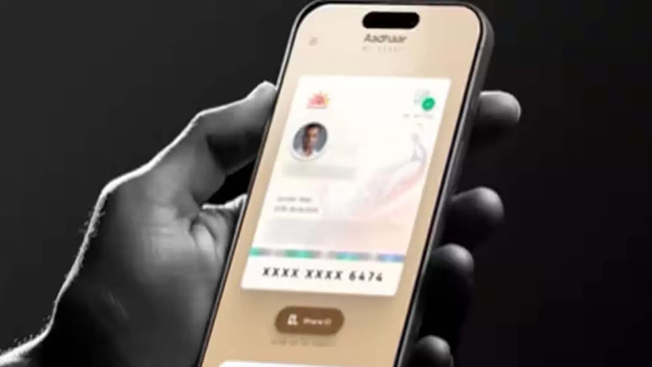 Aadhaar card New Update: No need to worry if you have lost your Aadhaar card You can get it back without leaving your home learn this simple method to obtain it 