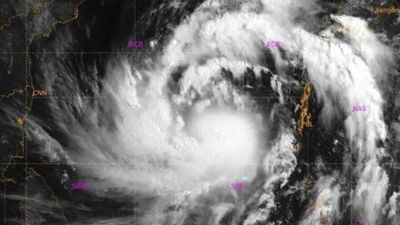 IMD weather update: Cyclone set to strike Bengal alert issued for 4 districts in South Bengal