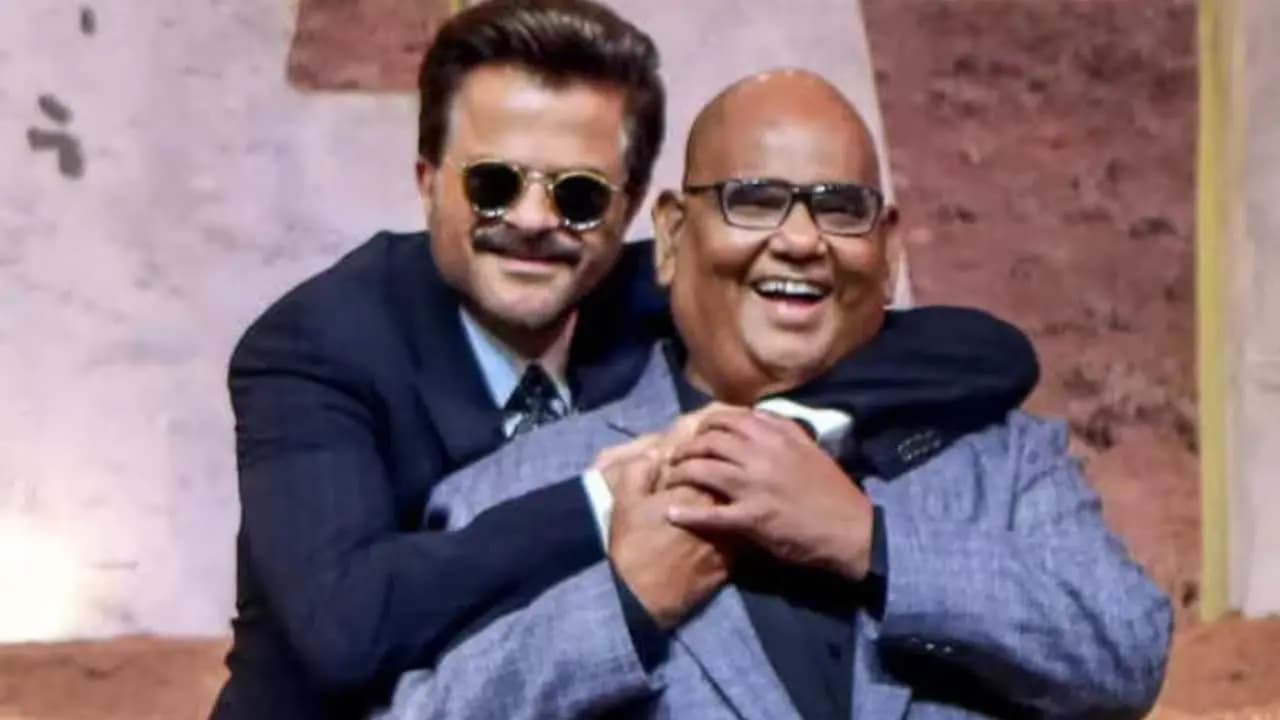 Anil Kapoor get emotional while remembering his late friend Satish Kaushik