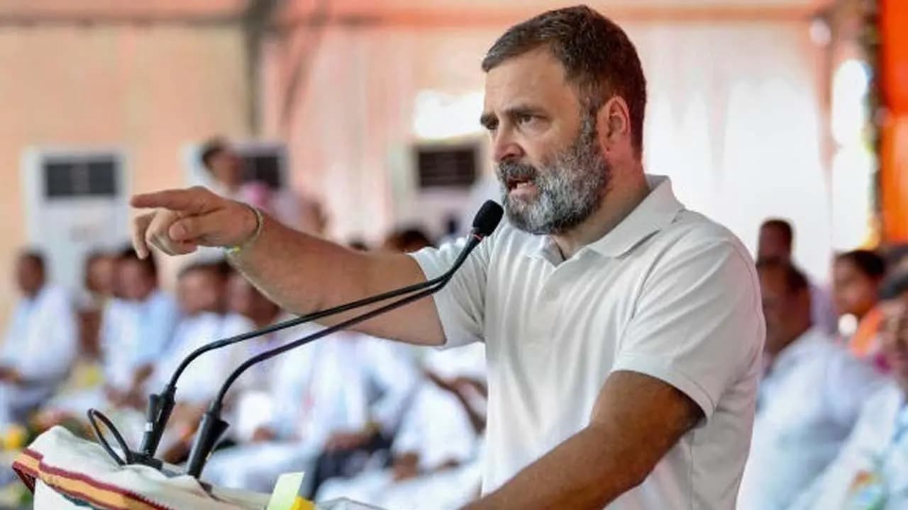 Traders To Rahul Gandhi: Fear of loss of 10 thousand crores However Rahul Gandhis mind is not melting in the request of businessmen Ahead of Diwali India bloc rally at Ramlila