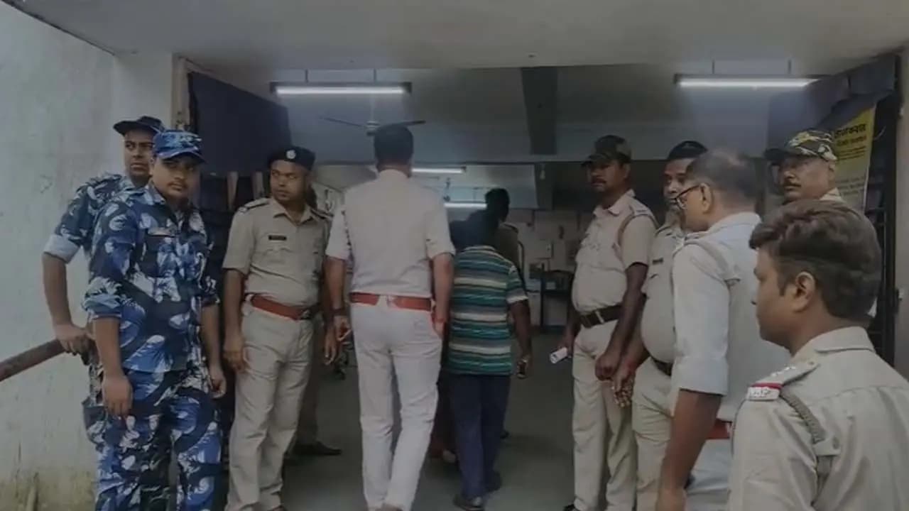 Gaighata Encounter: Accused in the brutal torture and murder of a female student in Gaighata killed in an encounter