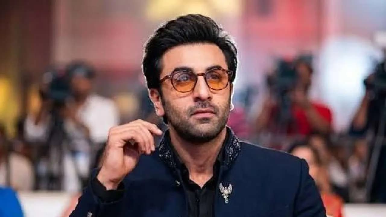 Ranbir Kapoor Accidentally Reveal His Mobile Number At Ramayana's LA Screening