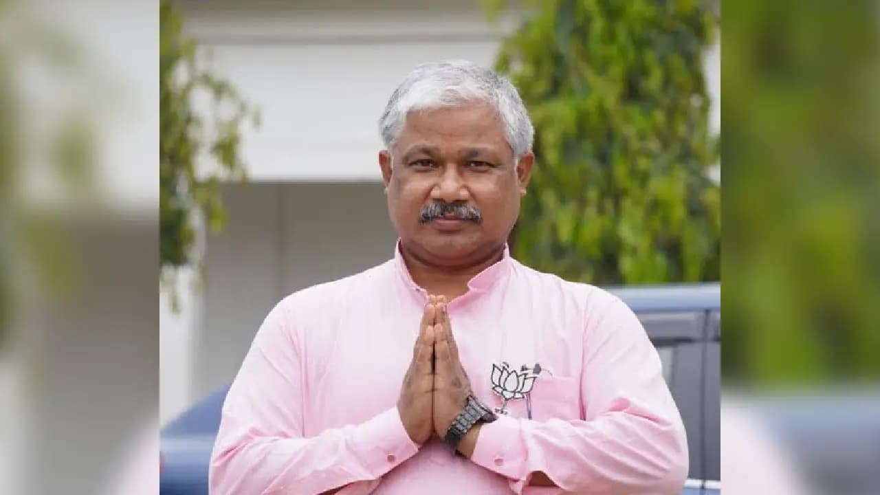 Teachers must take responsibility for how much their students are learning here what Minister Dipak Barman says