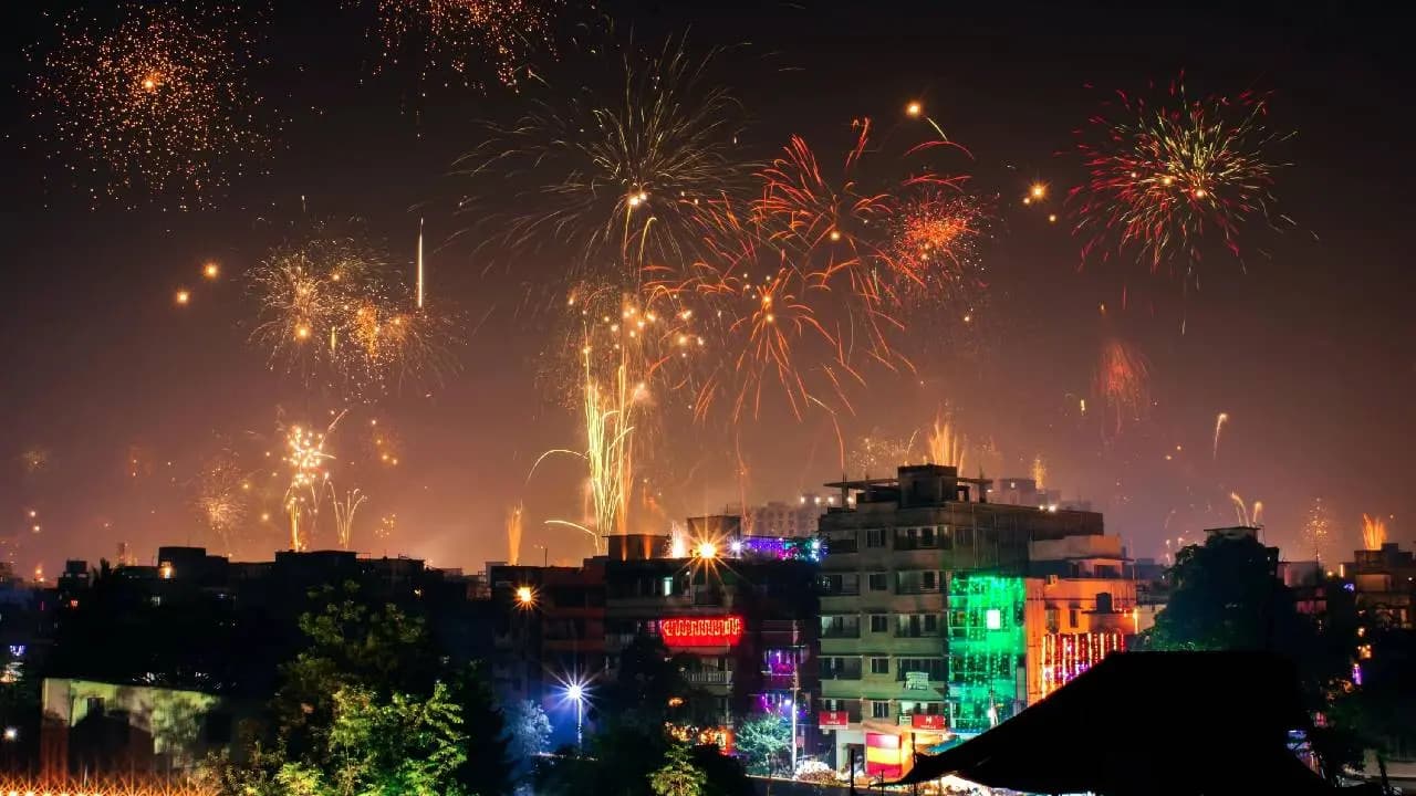 Kolkata Kali Puja Guidelines: West Bengal Government Issues New Guidelines To Regulate Firecrackers For Kali Puja, Diwali And Chhath Puja