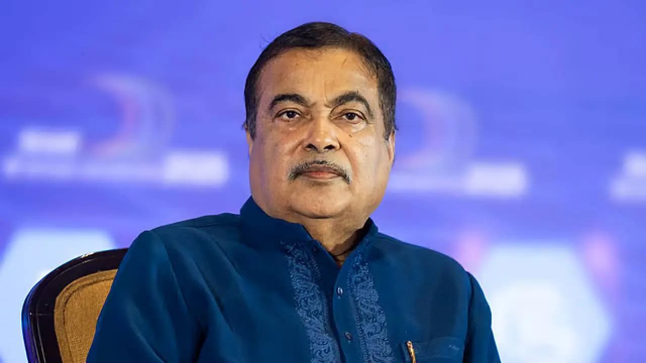 Nitin Gadkari big decision about Traffic Fines on speed limit On Highways