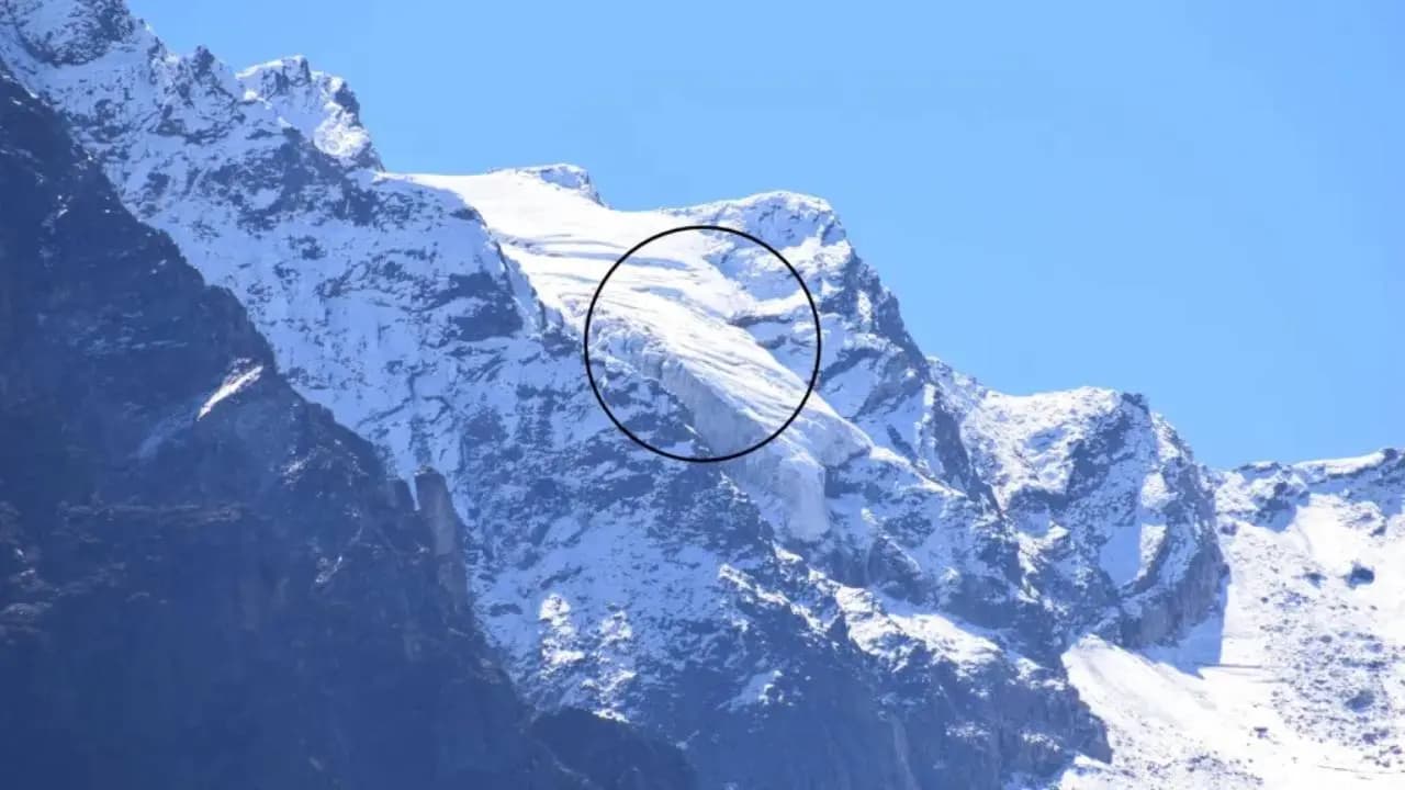 Badrinath faces glacial avalanche risk: 398 buildings, roads and bridges could be damaged 