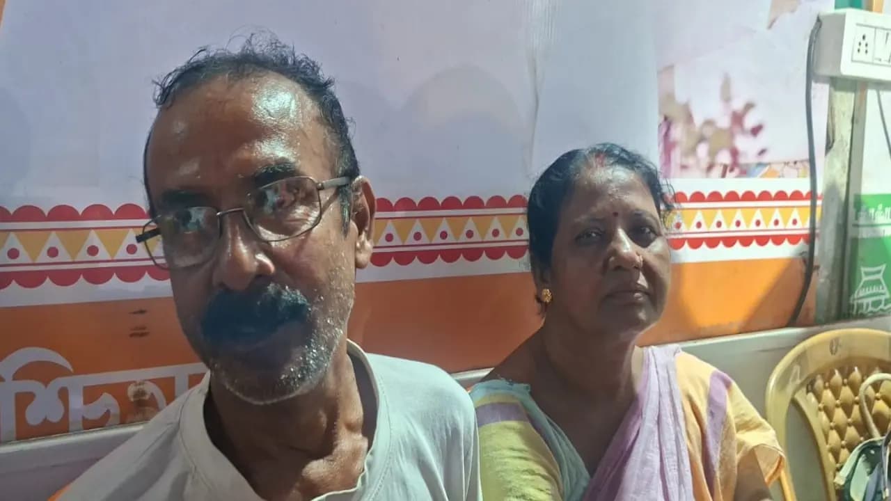 Somenath Majumdars parenst reached at CM Suvendu Adhikaris Janatar Darbar