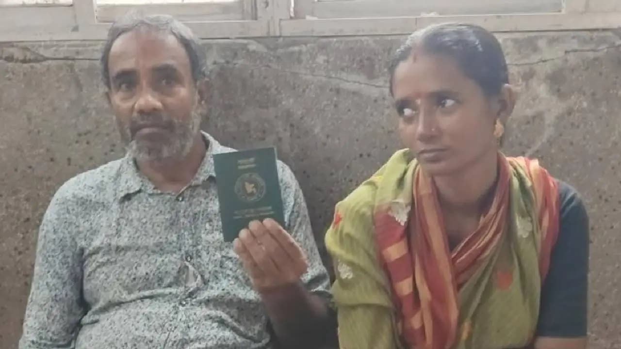 Bangladeshi worker comes to West Bengal Canning hospital for shoulder treatment