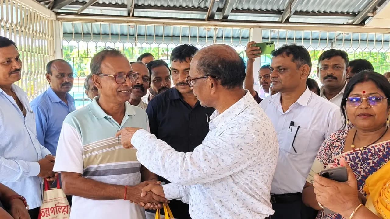 Agriculture Minister Dudhkumar Mondal suggested potato farmers for alternative farming