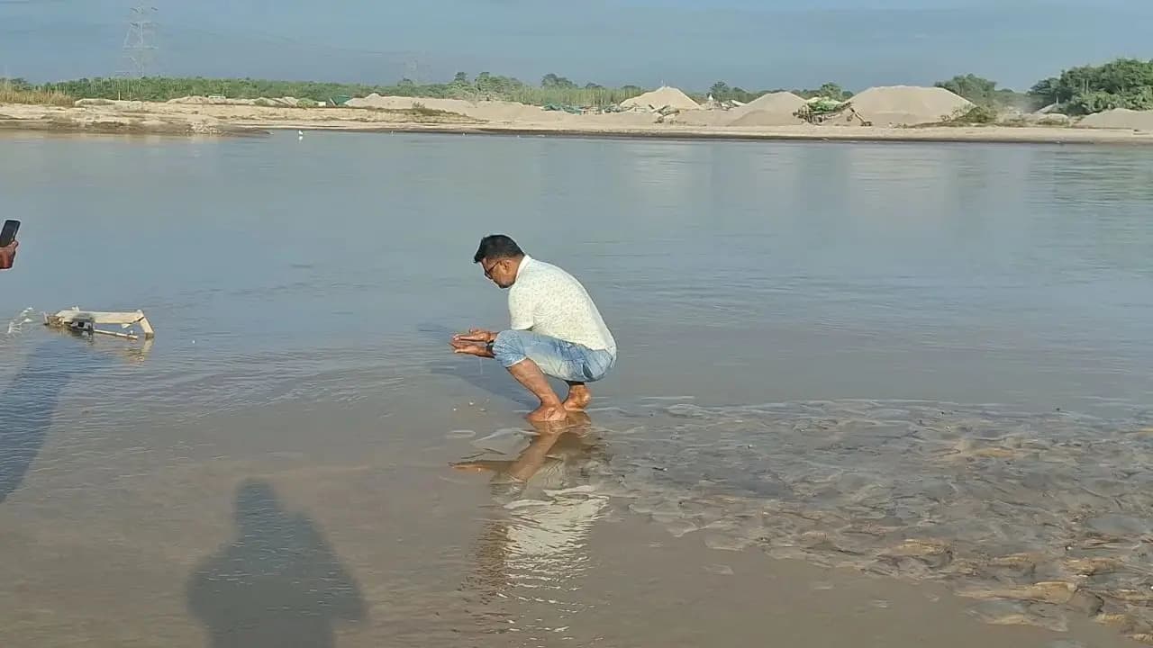 Bhutan Glacial Lake Outburst Update: Sankosh River turned black large numbers of dead fish began to drift