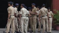 On Camera Woman Threats Gas Station Staff in Uttarpradesh