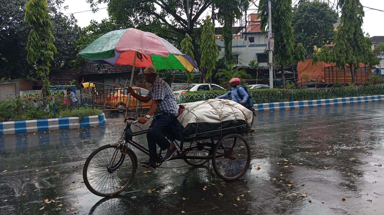 Very heavy rain in Bengal due to low pressure