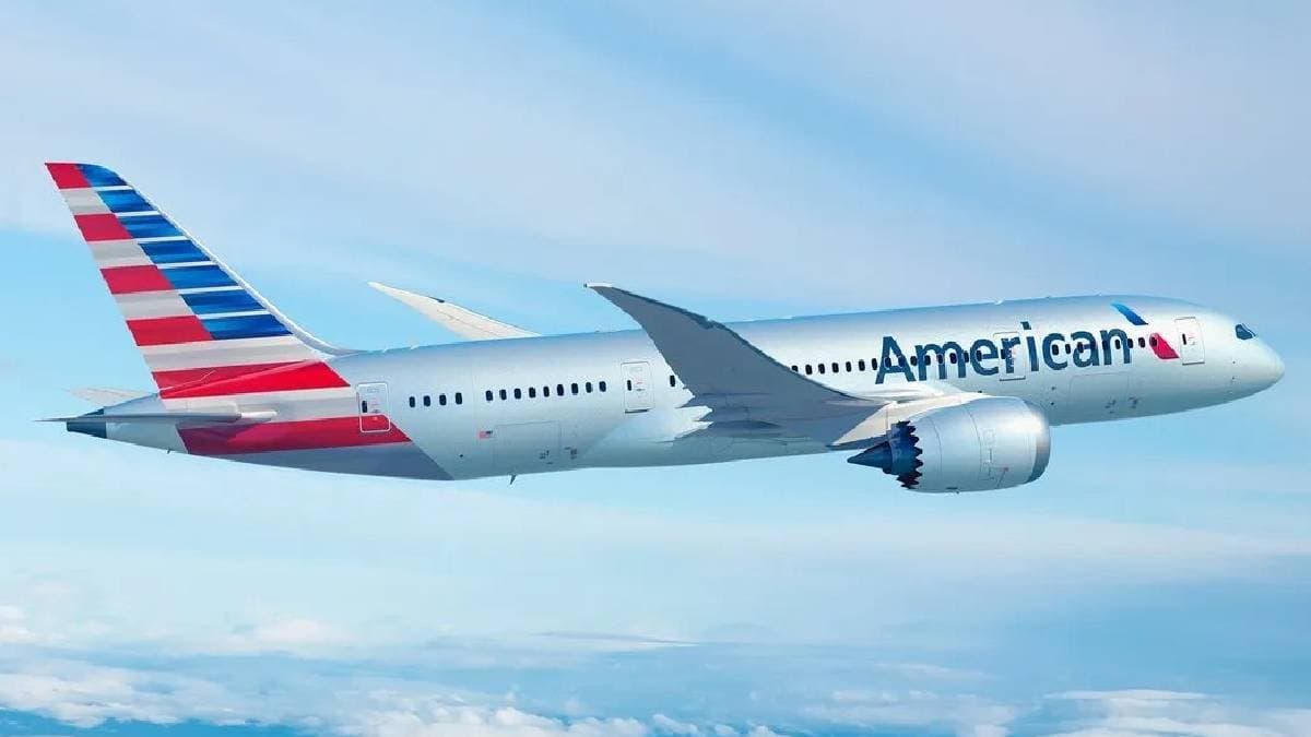 american airlines flight flooded 30000 feet above ground gnr