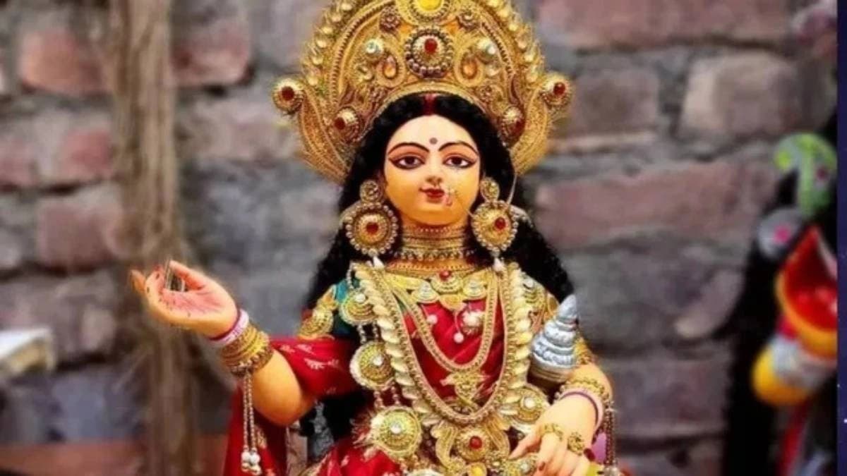 Follow these tips to break the fast of Lakshmi Puja 2025