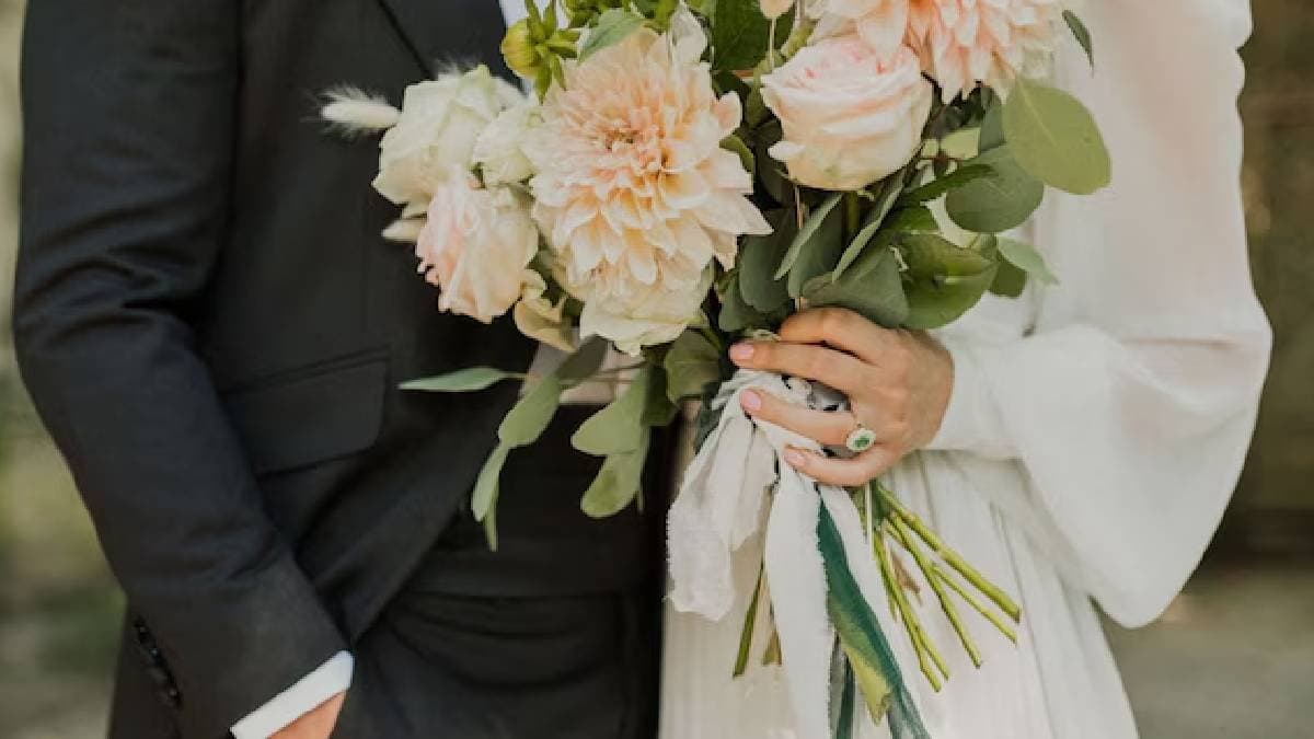 Vietnames Bride Gets An Unprecedented Gift From Her Father