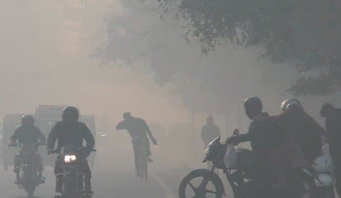 Dense fog cold wave in delhi