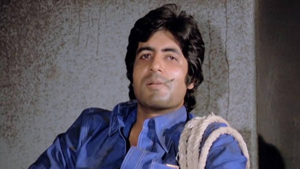 Bollywood actor Amitabh Bachchan reveals he ran around the docks 10 times before filming Deewar s action scene ENT