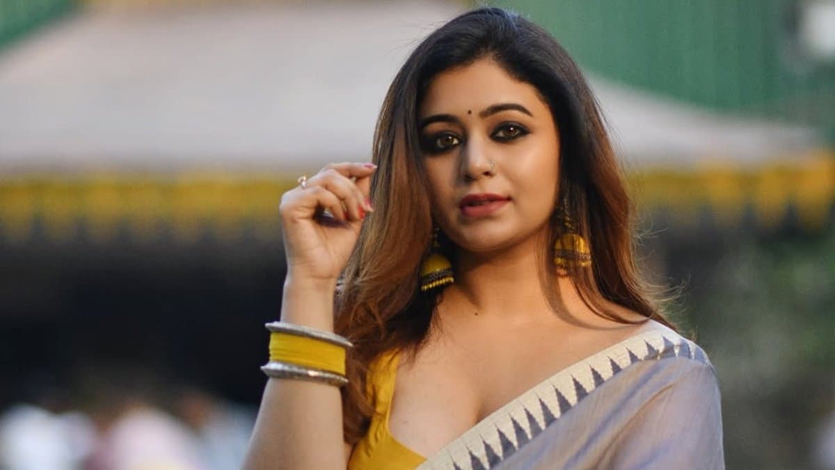 ritabhari chakraborty injured her leg on valentine s day ent