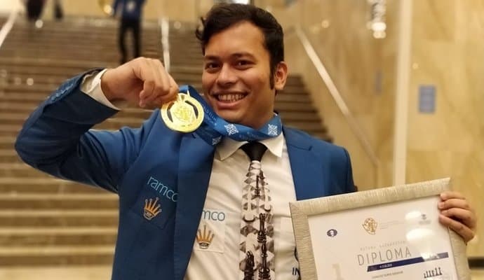 EXCLUSIVE Interview Of Suryashekhar Ganguly On His Biopic Dabaru