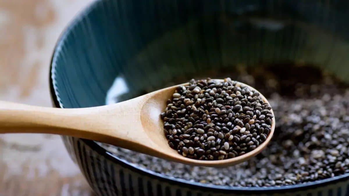 What are the health benefits of chia seeds lif