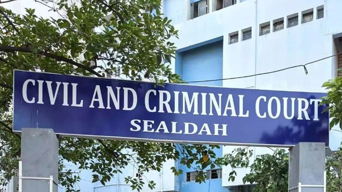 Sealdah Court judge Anirban Das directs death sentence to convict Sanjay Sen on a 10 years old double homicide case